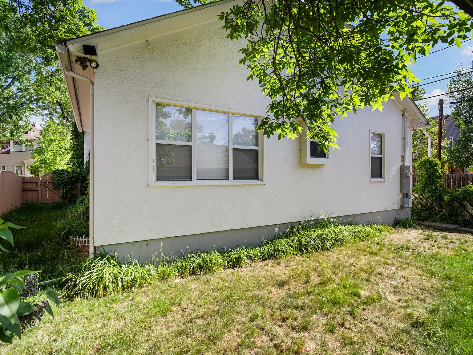 4 bed, 2144 sqft, $3,800 — Photo 3