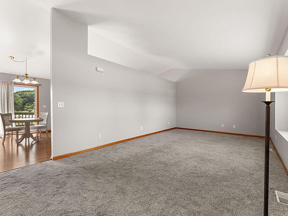 3rd image of 9497 Shelby Ln