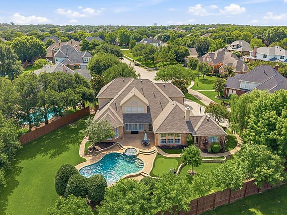 3rd image of 1601 Greenhill Ct