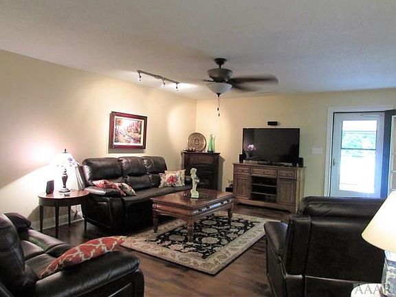 2nd image of 106 William Dr