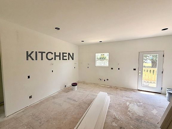 5th image of 126 Duke Rd