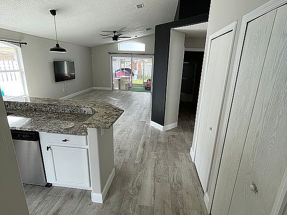 2nd image of 1346 Ivy Meadow Dr