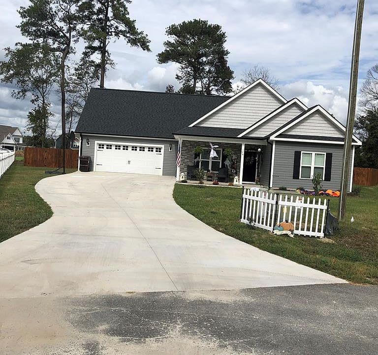 1st image of 301 Dobbs Dr