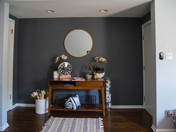 2nd image of 1456 W Diversey Pkwy #1