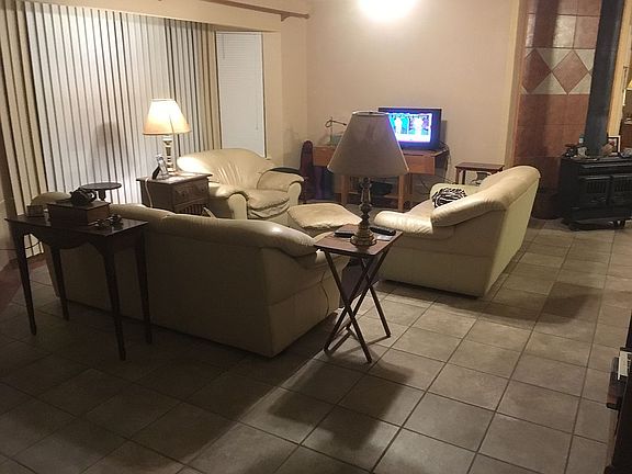 4th image of 43378 Oak Grove Ct E