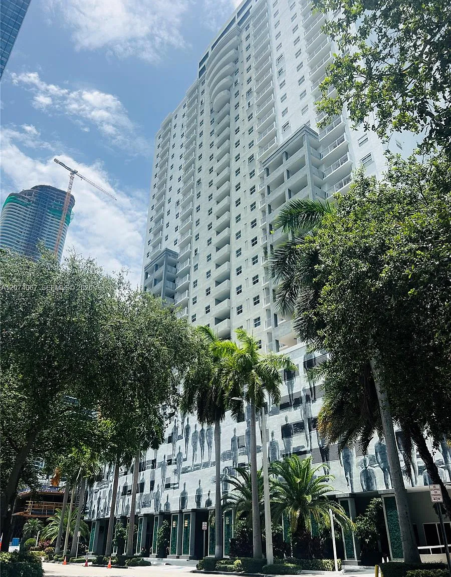 Fortune House Condo — Photo 2