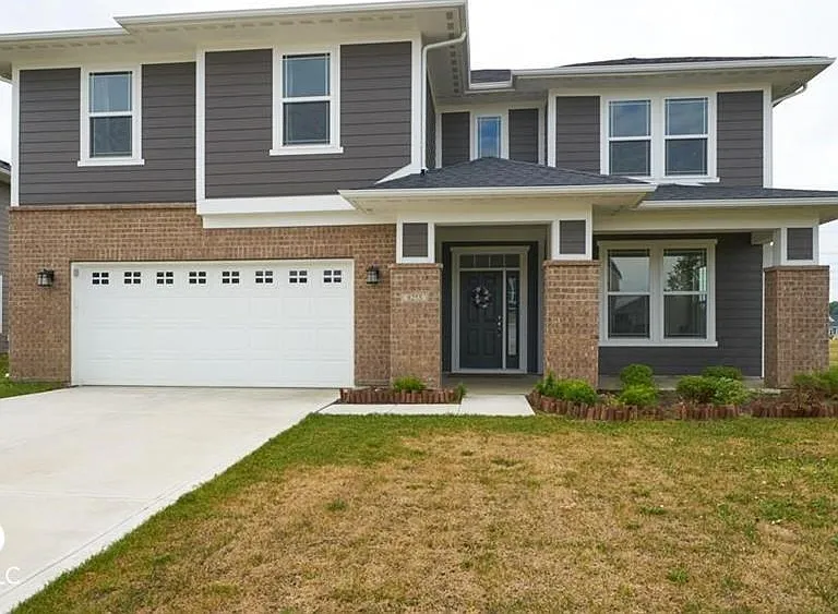 8255 Carnegie Ln — Photo 1
