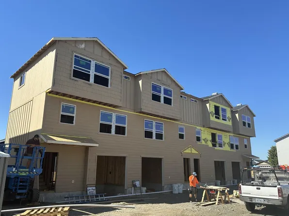 7875 28th St, White City, OR 97503