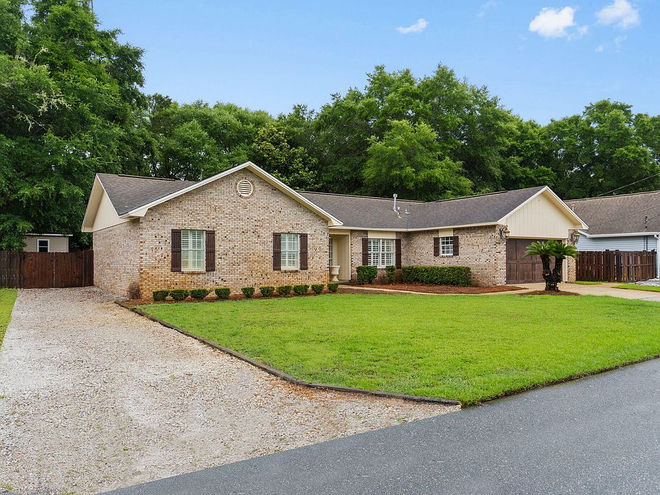 1st image of 119 Oak Shores Dr