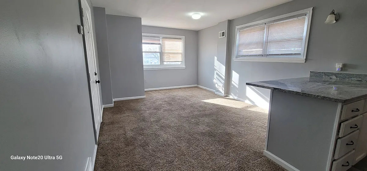Building Photo - 1037 Beech Ave #1