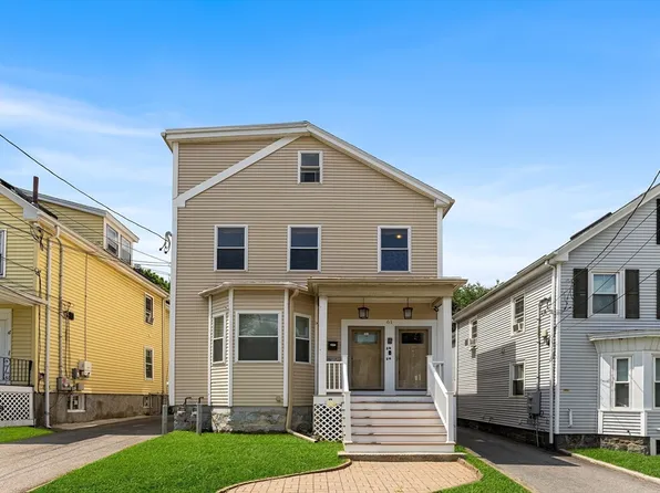 61 Neponset Ave, Hyde Park, MA 02136