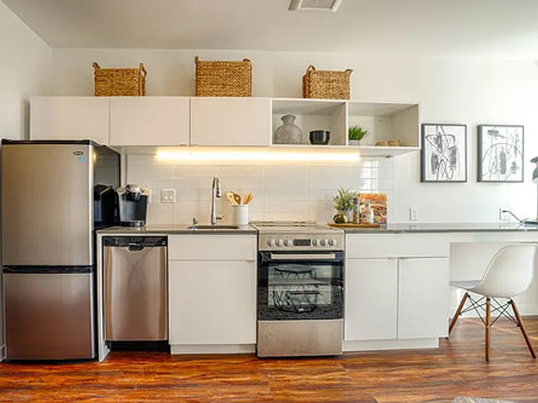 Thomas Street Lofts — Photo 5