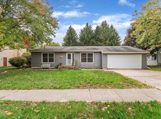 5631 Ventura Pl, Haslett, MI 48840