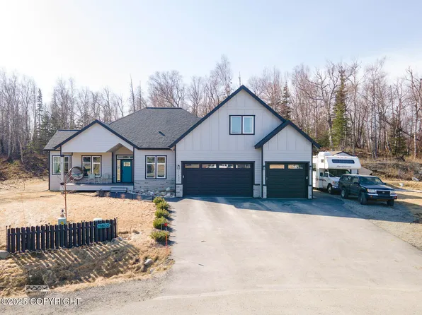11802 E Pella Cir, Palmer, AK 99645