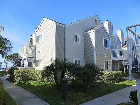 Upstairs condo at Niguel Beach Terrace