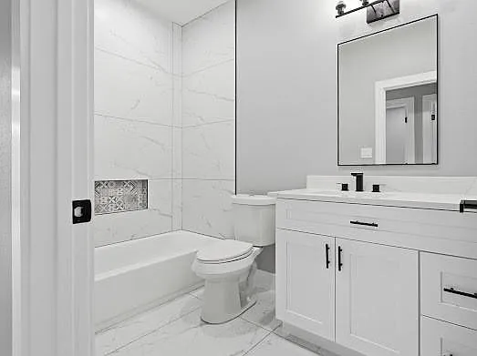 8216 Locksley Rd #B — Photo 12