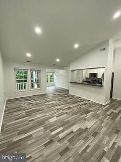 4th image of 642 Southern Hills Dr