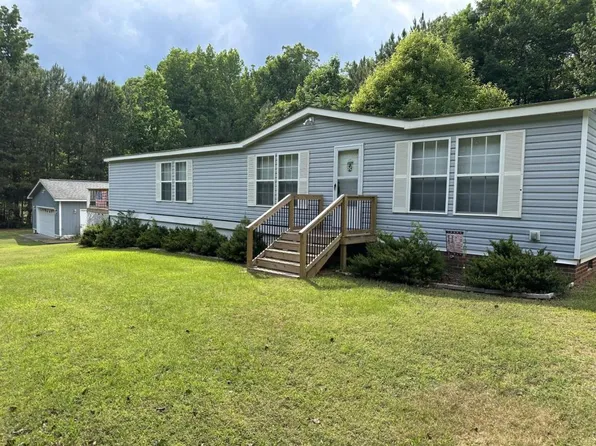 110 Poplar Dr, Macon, NC 27551