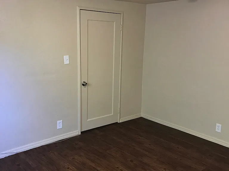 5385 W Mission Ave — Photo 11