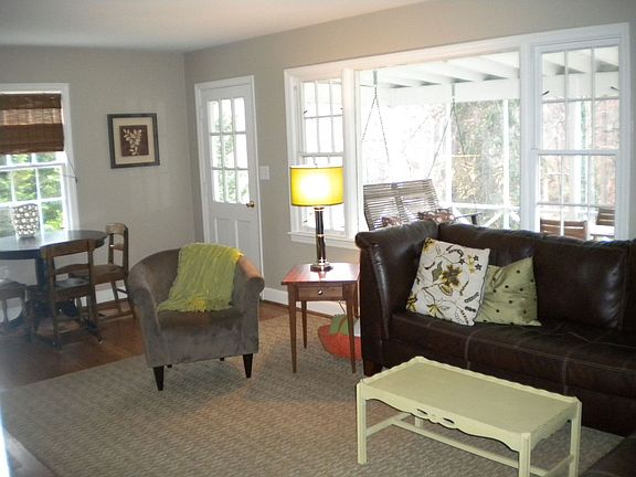 3rd image of 1729 Spottswood Pl