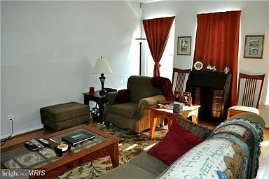 2517 Woodrow Wilson Dr — Photo 3