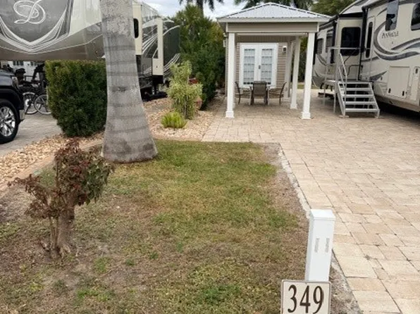 10329 Fire Flag Trl, Fort Myers, FL 33905
