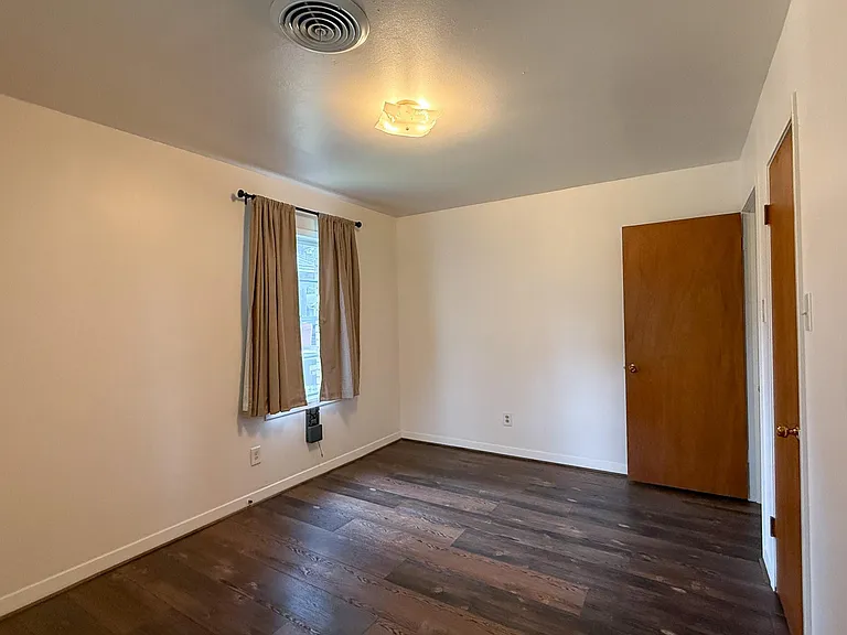 515 Elm St — Photo 18
