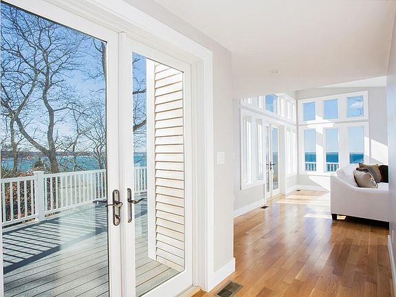 3rd image of 10 Driftwood Ln