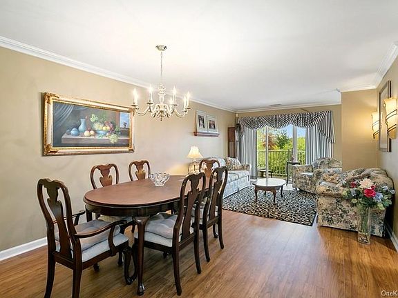 3rd image of 105 Crystal Hill Dr