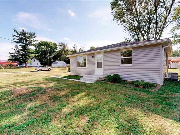 5th image of 2105 N Ardell Pl