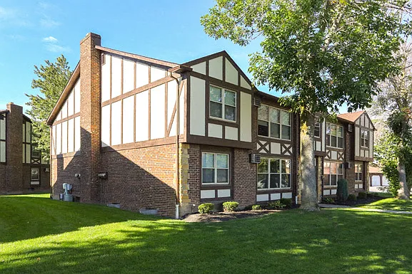 London Towne Apartments