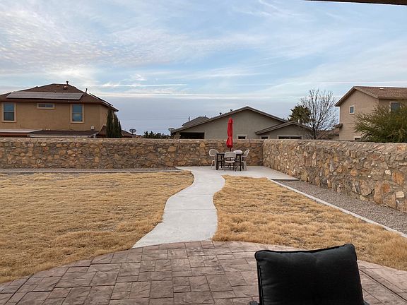 3rd image of 14285 Hacienda Rock Dr