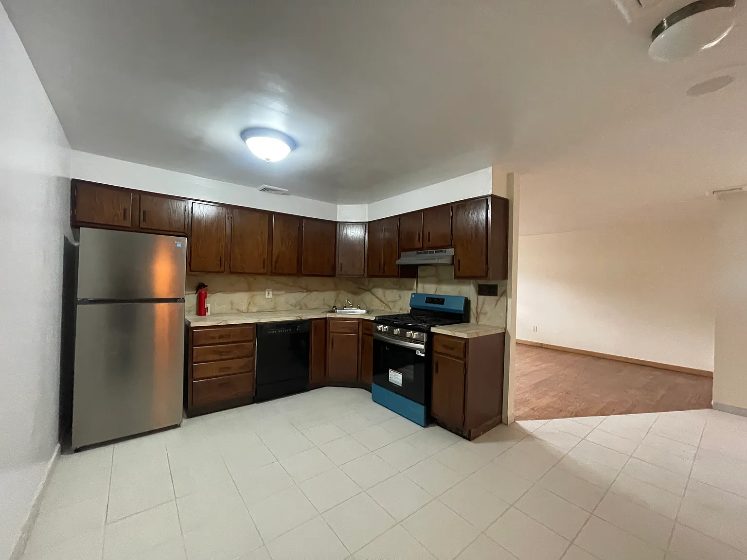 1 bed, 1100 sqft, $2,197 — Photo 4