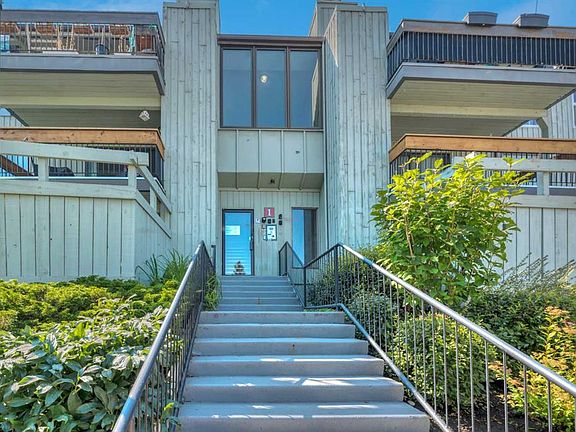 2nd image of 10120 E Brookpark Blvd SW #111