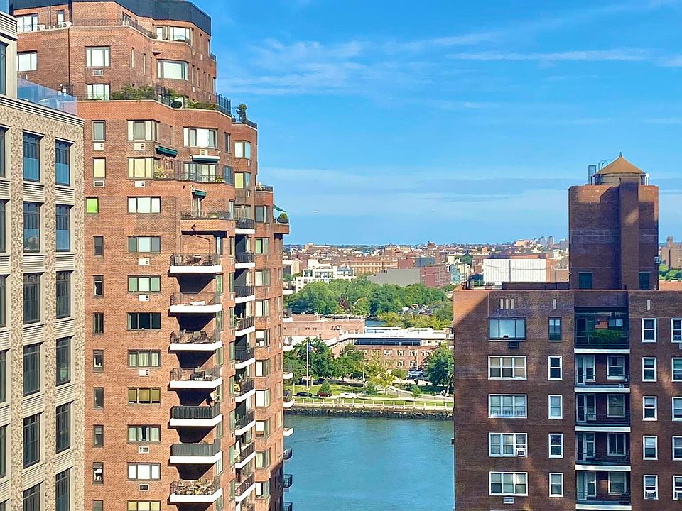 1st image of 520 E 81st St APT 3L