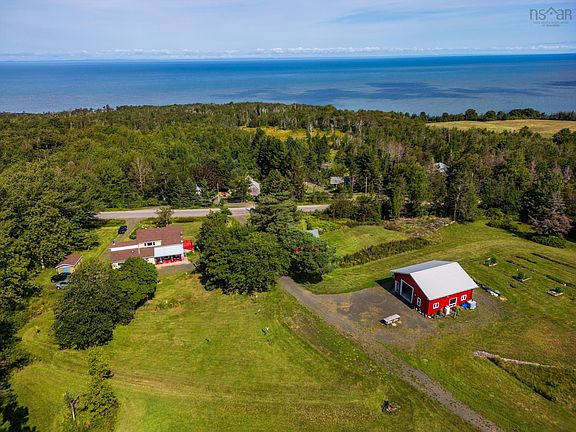 3rd image of 8512 Saint Croix Cove Rd