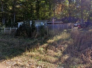 1864 N Double Springs Rd, Fayetteville, AR 72704