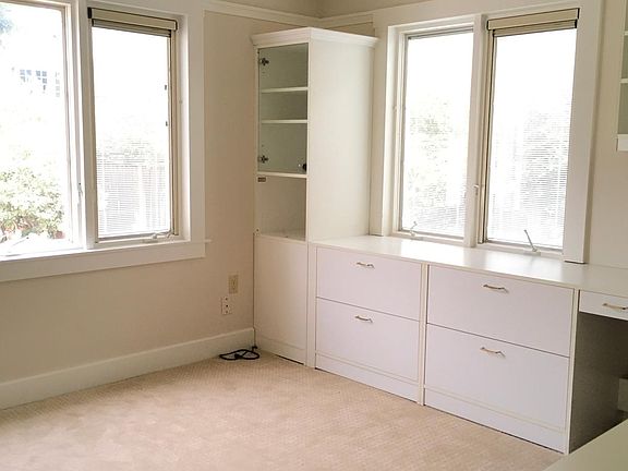 3rd image of 49 Lyell St