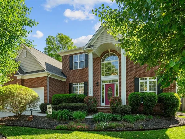 3004 Maple Branch Dr, High Point, NC 27265