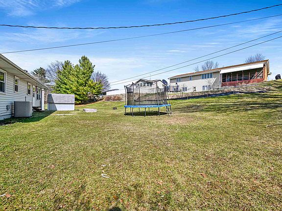 2nd image of 2768 Hickory Hill Ct