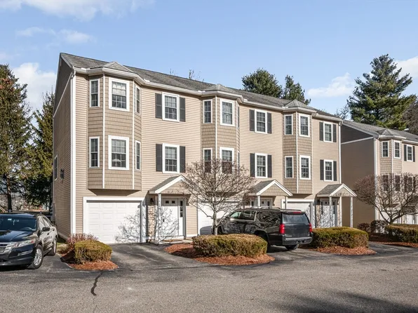 262 Littleton Rd APT 14, Chelmsford, MA 01824