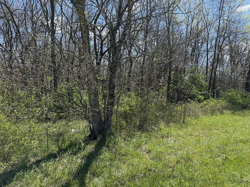 2nd image of 000 Highway 83