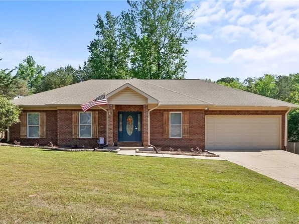 12985 Zach Dr, Northport, AL 35475