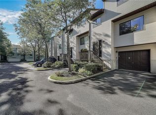 11 Kings Ct, Nanuet, NY 10954