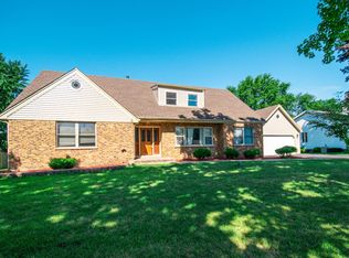 126 West Rd, Bloomingdale, IL 60108