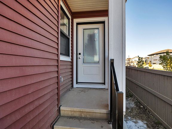 4th image of 5304 Hawthorn Way SW
