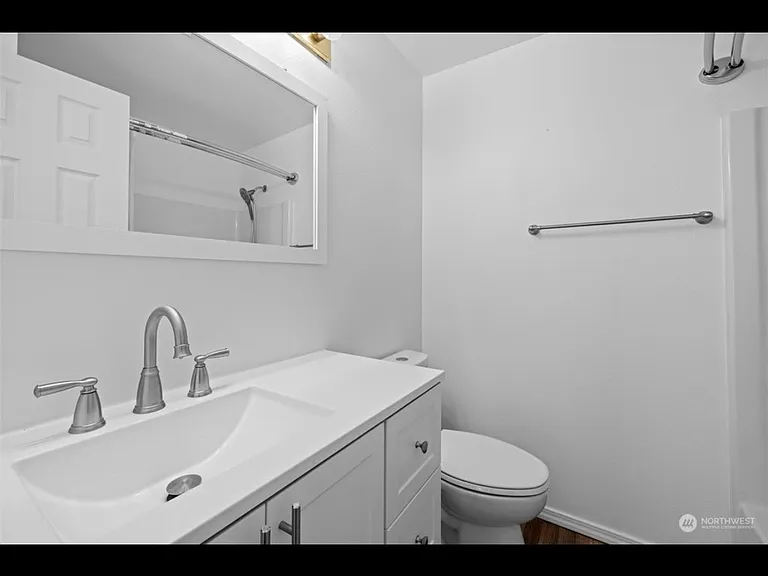 1118 E Saint Helens Dr — Photo 7