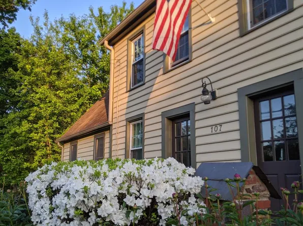 107 Stoopville Rd, Newtown, PA 18940