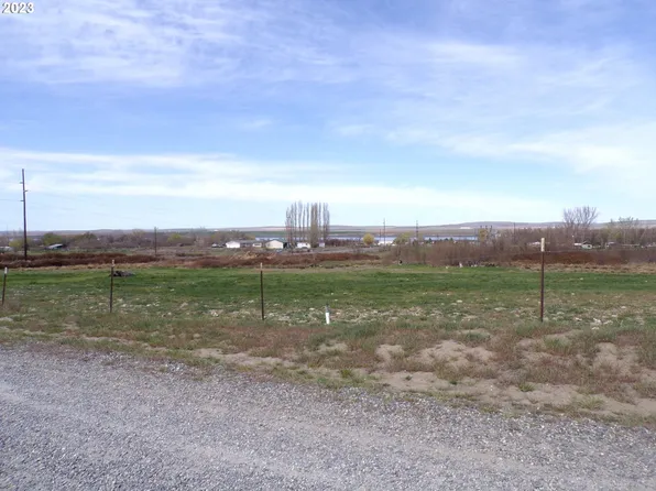 27000 Riley Ave, Umatilla, OR 97882