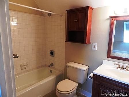 5th image of 304 Chateau Rive #304